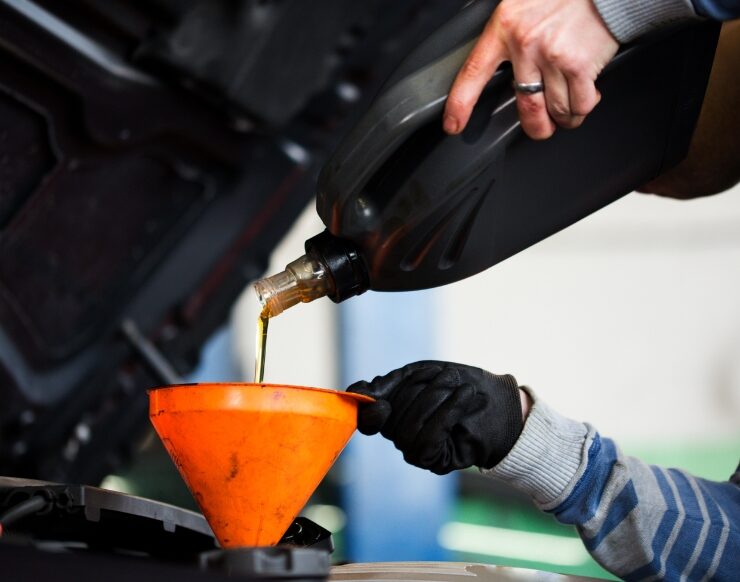 Oil Changes & Fluid Checks